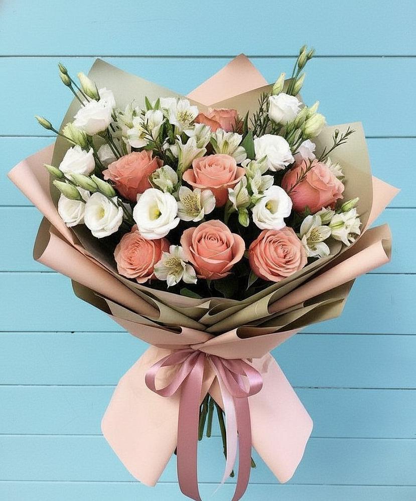 Букет олимп в Мге Букет цветов из: Розы, Альстромерии и Лизиантусы в Мге