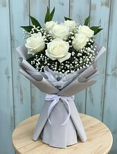 Букет из белых роз в Мге Букет цветов из:  Розы в Мге
