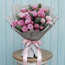 Композиция Яркий комплимент в Мге Букет цветов из:  Розы в Мге
